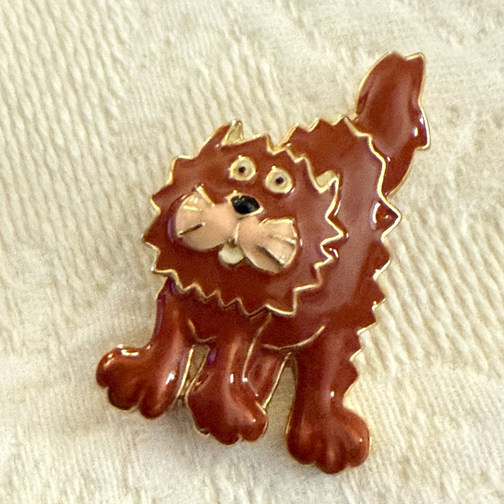 Silly Brown Cat Brooch